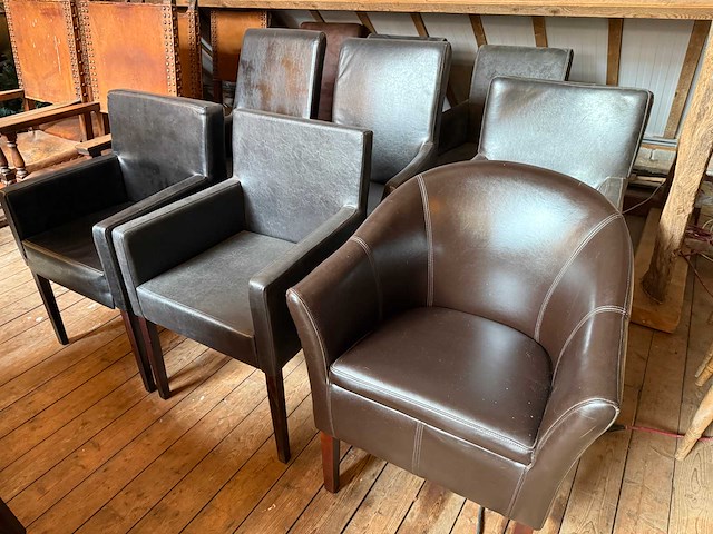 Partij (ca. 105) vintage en antieke stoelen - afbeelding 2 van  13