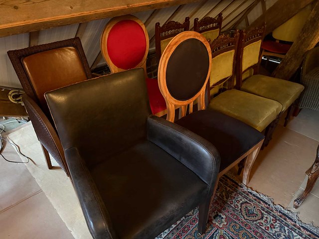Partij (ca. 105) vintage en antieke stoelen - afbeelding 13 van  13