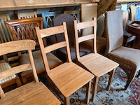 Partij (ca. 105) vintage en antieke stoelen - afbeelding 7 van  13