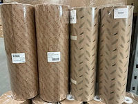 Partij cadeaupapier dennentakjes bruin/groen & sint/piet kraft ca. 200m lang (9x) - afbeelding 2 van  4