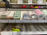 Partij cadeauverpakking materialen - afbeelding 23 van  54