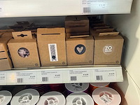 Partij cadeauverpakking materialen - afbeelding 46 van  54