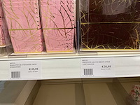 Partij cadeauverpakkingen - afbeelding 2 van  48