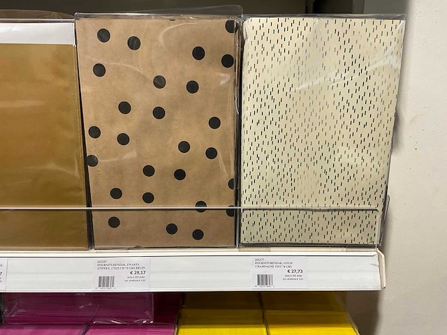 Partij cadeauverpakkingen - afbeelding 26 van  48