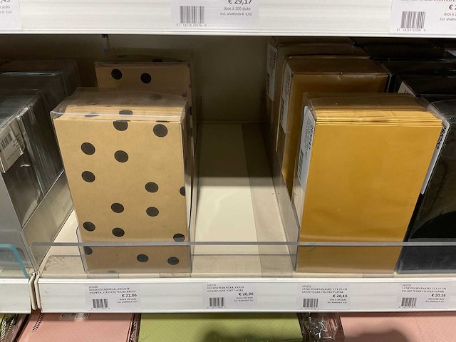 Partij cadeauverpakkingen - afbeelding 29 van  48