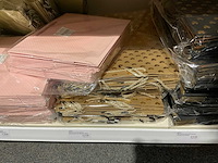 Partij cadeauverpakkingen - afbeelding 37 van  48