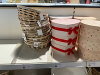 Partij cadeauverpakkingen - afbeelding 13 van  26