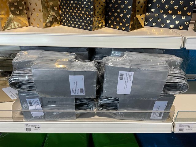 Partij cadeauverpakkingen - afbeelding 9 van  35