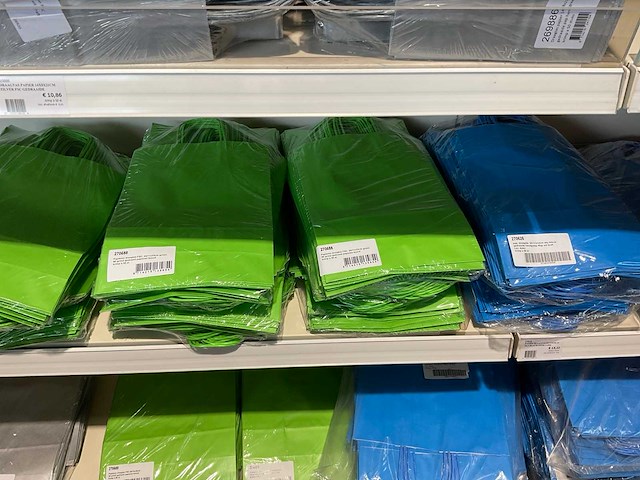 Partij cadeauverpakkingen - afbeelding 10 van  35