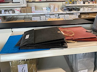 Partij cadeauverpakkingen - afbeelding 23 van  35