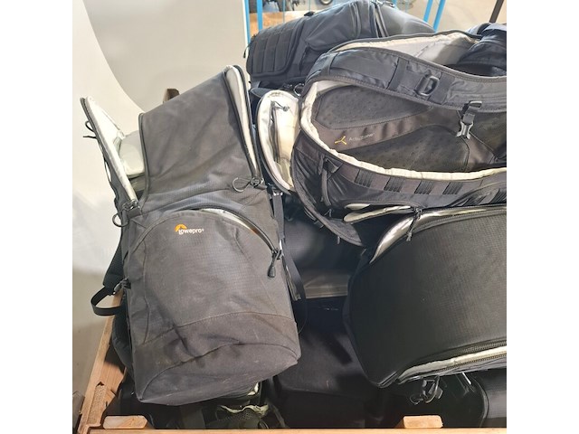 Partij camera tassen, lowerpro, activline - afbeelding 10 van  10