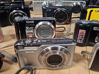 Partij camera's en video camera's, o.a. sony, samsung, canon, pentax, lumix, meerdere - afbeelding 2 van  26