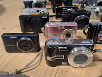 Partij camera's en video camera's, o.a. sony, samsung, canon, pentax, lumix, meerdere - afbeelding 3 van  26