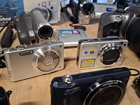 Partij camera's en video camera's, o.a. sony, samsung, canon, pentax, lumix, meerdere - afbeelding 13 van  26