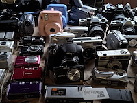 Partij camera's, lumix, olympus, minolata, canon, nikon, instax, jvc - afbeelding 4 van  17