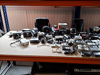 Partij camera's, lumix, olympus, minolata, canon, nikon, instax, jvc - afbeelding 12 van  17
