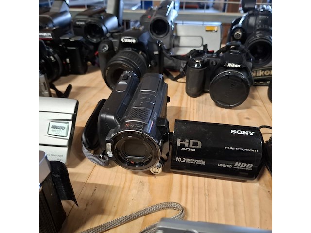 Partij cameras, o.a. samsung, olympus, canon, sony, nikon - afbeelding 7 van  46