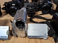 Partij cameras, o.a. samsung, olympus, canon, sony, nikon - afbeelding 11 van  46