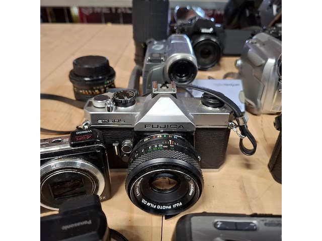 Partij cameras, o.a. samsung, olympus, canon, sony, nikon - afbeelding 17 van  46