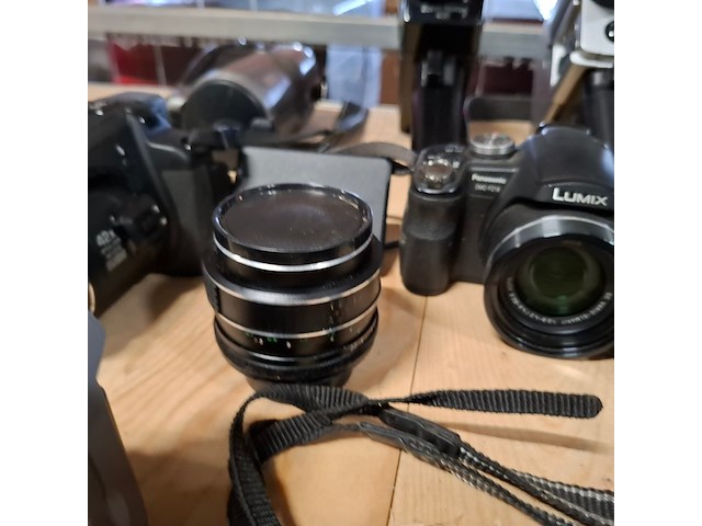 Partij cameras, o.a. samsung, olympus, canon, sony, nikon - afbeelding 30 van  46