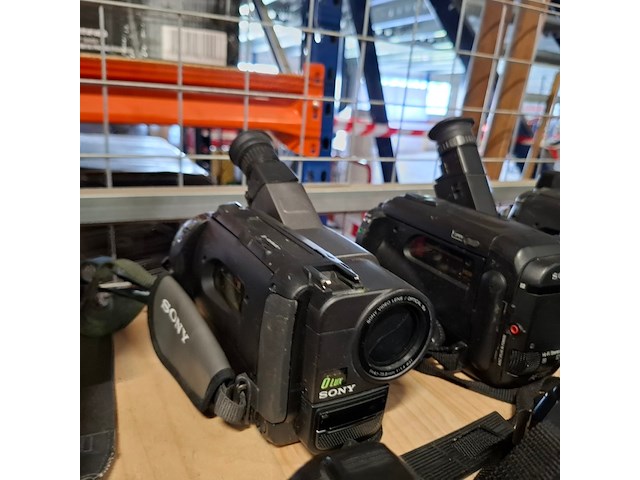 Partij cameras, o.a. samsung, olympus, canon, sony, nikon - afbeelding 36 van  46