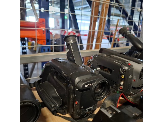 Partij cameras, o.a. samsung, olympus, canon, sony, nikon - afbeelding 37 van  46