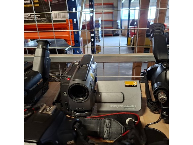 Partij cameras, o.a. samsung, olympus, canon, sony, nikon - afbeelding 39 van  46