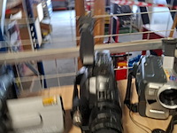 Partij cameras, o.a. samsung, olympus, canon, sony, nikon - afbeelding 40 van  46