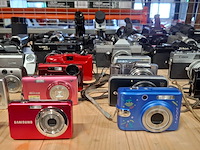 Partij cameras, o.a. samsung, olympus, canon, sony, nikon - afbeelding 42 van  46