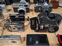 Partij cameras, o.a. samsung, olympus, canon, sony, nikon - afbeelding 45 van  46