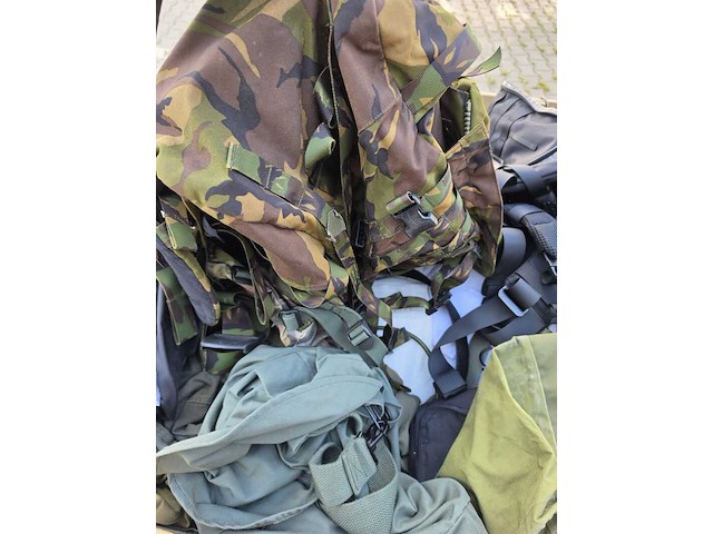 Partij camouflage kleding en uitrusting artikelen, woodland / kpu / kl / falke - afbeelding 8 van  9