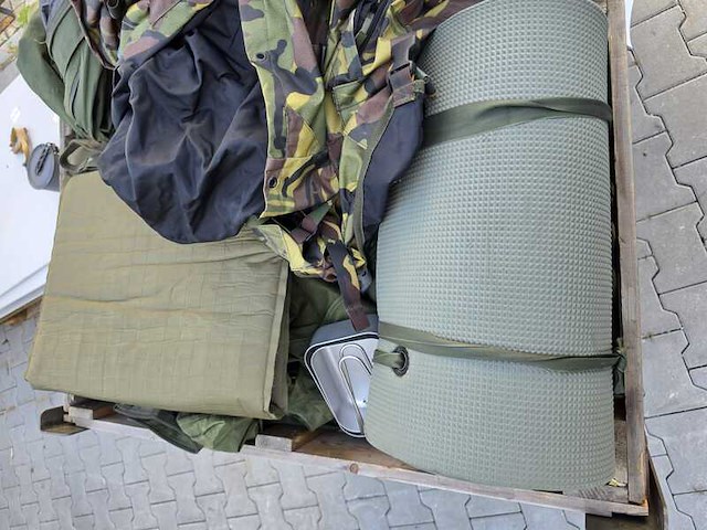 Partij camouflage kleding en uitrusting artikelen, woodland / kpu / kl / falke - afbeelding 3 van  6