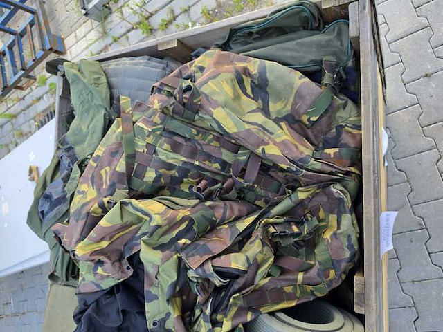 Partij camouflage kleding en uitrusting artikelen, woodland / kpu / kl / falke - afbeelding 5 van  6
