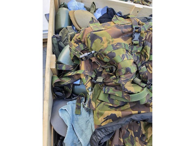 Partij camouflage kleding en uitrusting artikelen, woodland / kpu / kl / falke - afbeelding 7 van  7