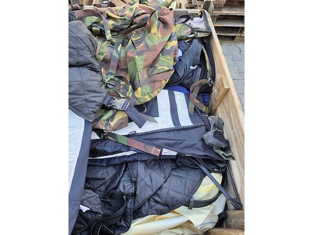 Partij camouflage kleding en uitrusting artikelen, woodland / kpu / kl / falke - afbeelding 5 van  6