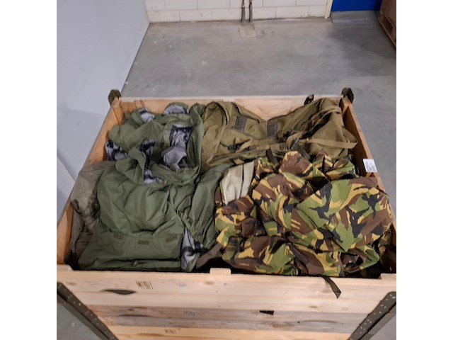 Partij camouflage kleding en uitrusting artikelen, woodland / kpu / kl / falke - afbeelding 3 van  8