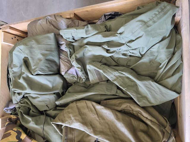 Partij camouflage kleding en uitrusting artikelen, woodland / kpu / kl / falke - afbeelding 4 van  8