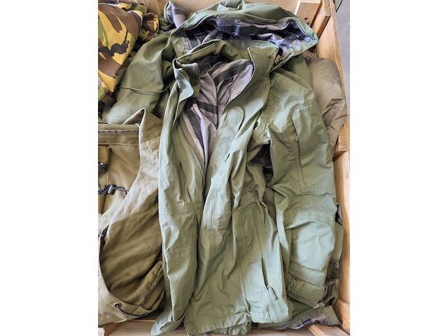Partij camouflage kleding en uitrusting artikelen, woodland / kpu / kl / falke - afbeelding 7 van  8