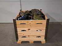 Partij camouflage kleding en uitrusting, woodland / kpu / kl / falke / profile