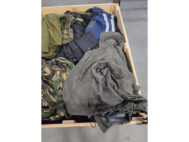 Partij camouflage kleding en uitrusting, woodland / kpu / kl / falke / profile - afbeelding 7 van  8