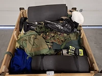 Partij camouflage kleding en uitrusting, woodland / kpu / kl / falke / profile - afbeelding 2 van  4