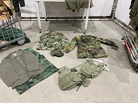 Partij camouflage kleding - afbeelding 3 van  12