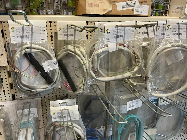 Partij camper koelkastonderdelen - afbeelding 3 van  23