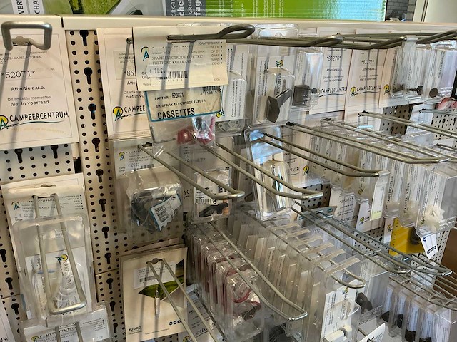 Partij camper koelkastonderdelen - afbeelding 14 van  23