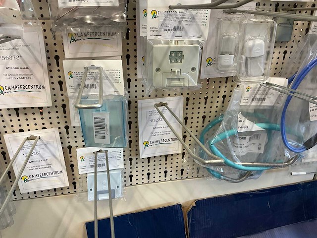 Partij camper koelkastonderdelen - afbeelding 22 van  23