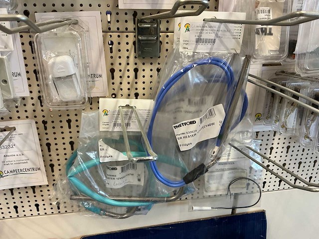 Partij camper koelkastonderdelen - afbeelding 23 van  23