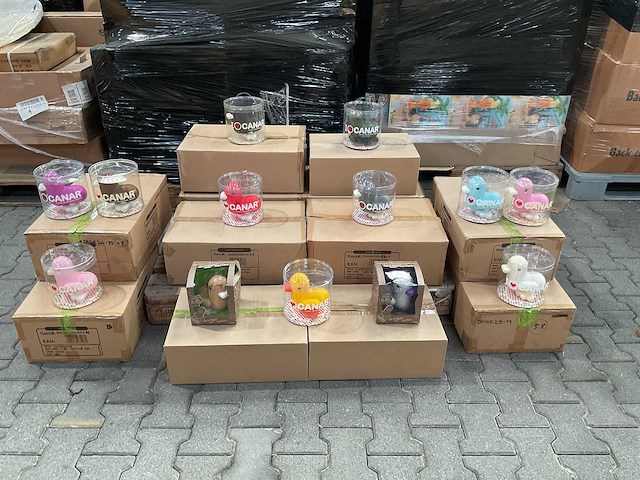 Partij canar spaarpotten - diverse modellen (70x) - afbeelding 1 van  6