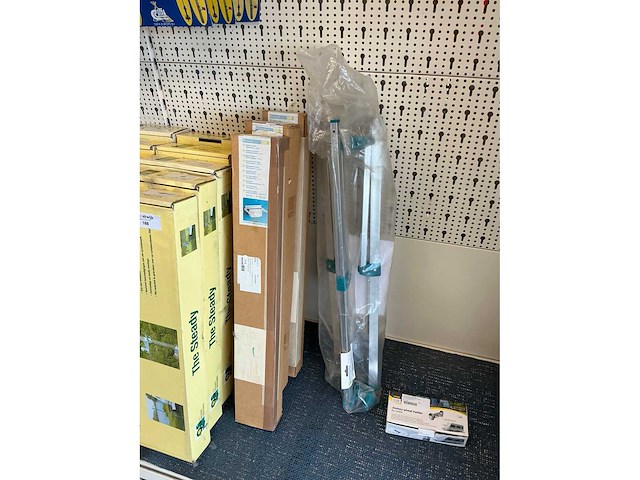 Partij caravan huishoudelijke artikelen - afbeelding 6 van  17