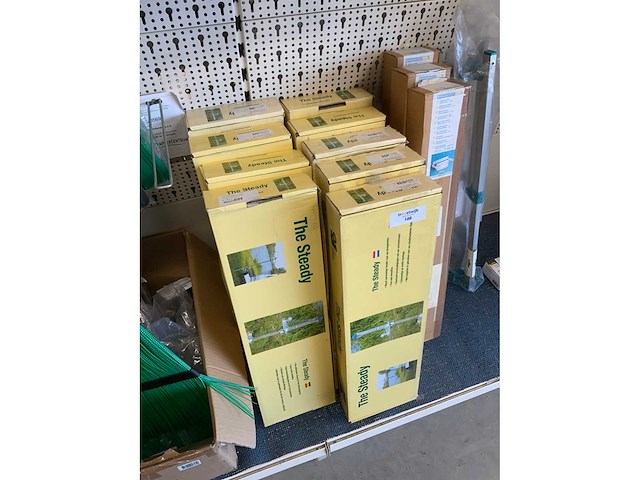 Partij caravan huishoudelijke artikelen - afbeelding 8 van  17