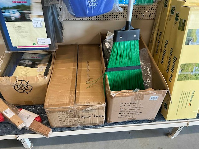 Partij caravan huishoudelijke artikelen - afbeelding 16 van  17